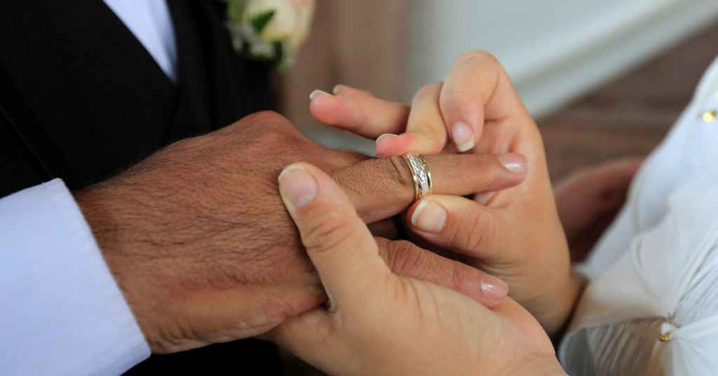 أنواع الزواج في الإمارات