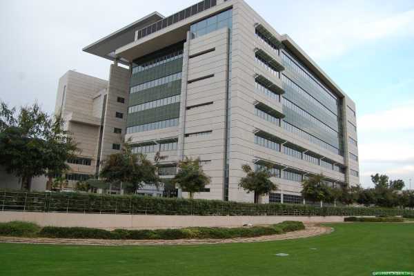 المستشفى الأمريكي دبي